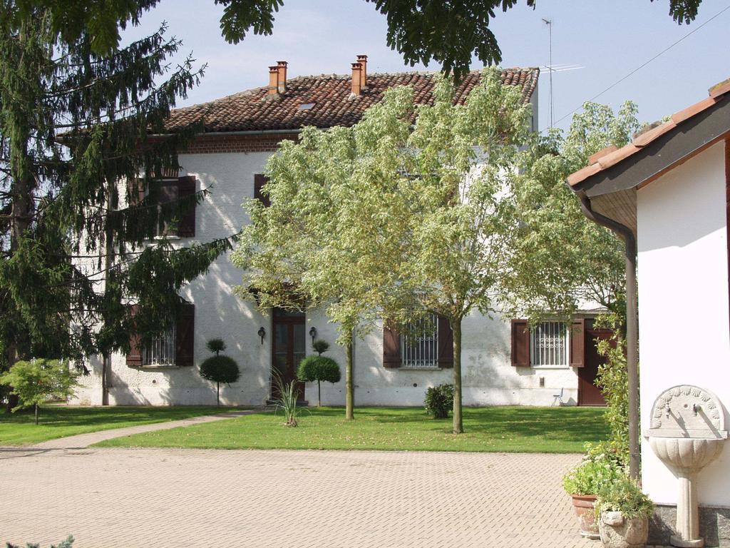 B&B Casa Manuelli อาเลสซานเดรีย ภายนอก รูปภาพ